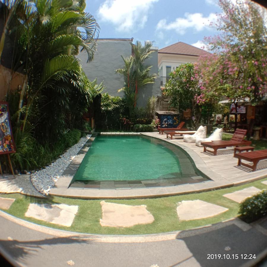 Joglo Villa Bali Penatih Buitenkant foto