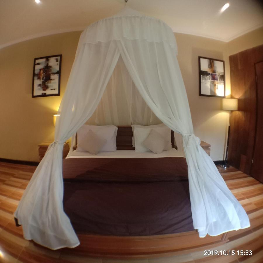 Joglo Villa Bali Penatih Buitenkant foto