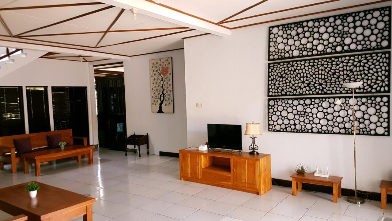 Joglo Villa Bali Penatih Buitenkant foto