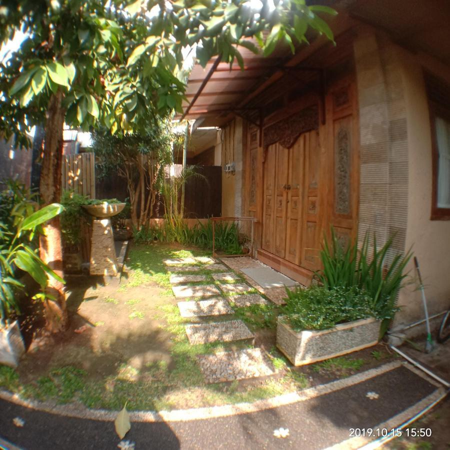 Joglo Villa Bali Penatih Buitenkant foto