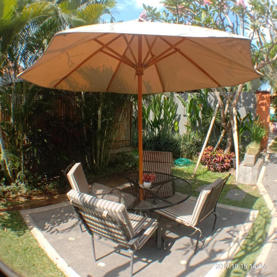 Joglo Villa Bali Penatih Buitenkant foto